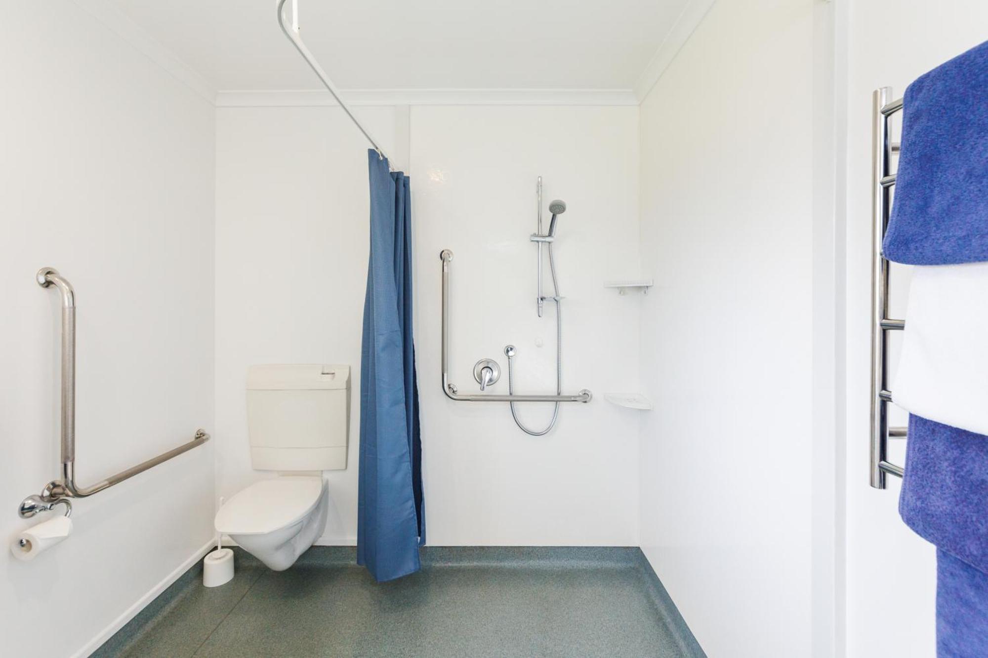 Camelot Motor And Conference Centre Motel 4*