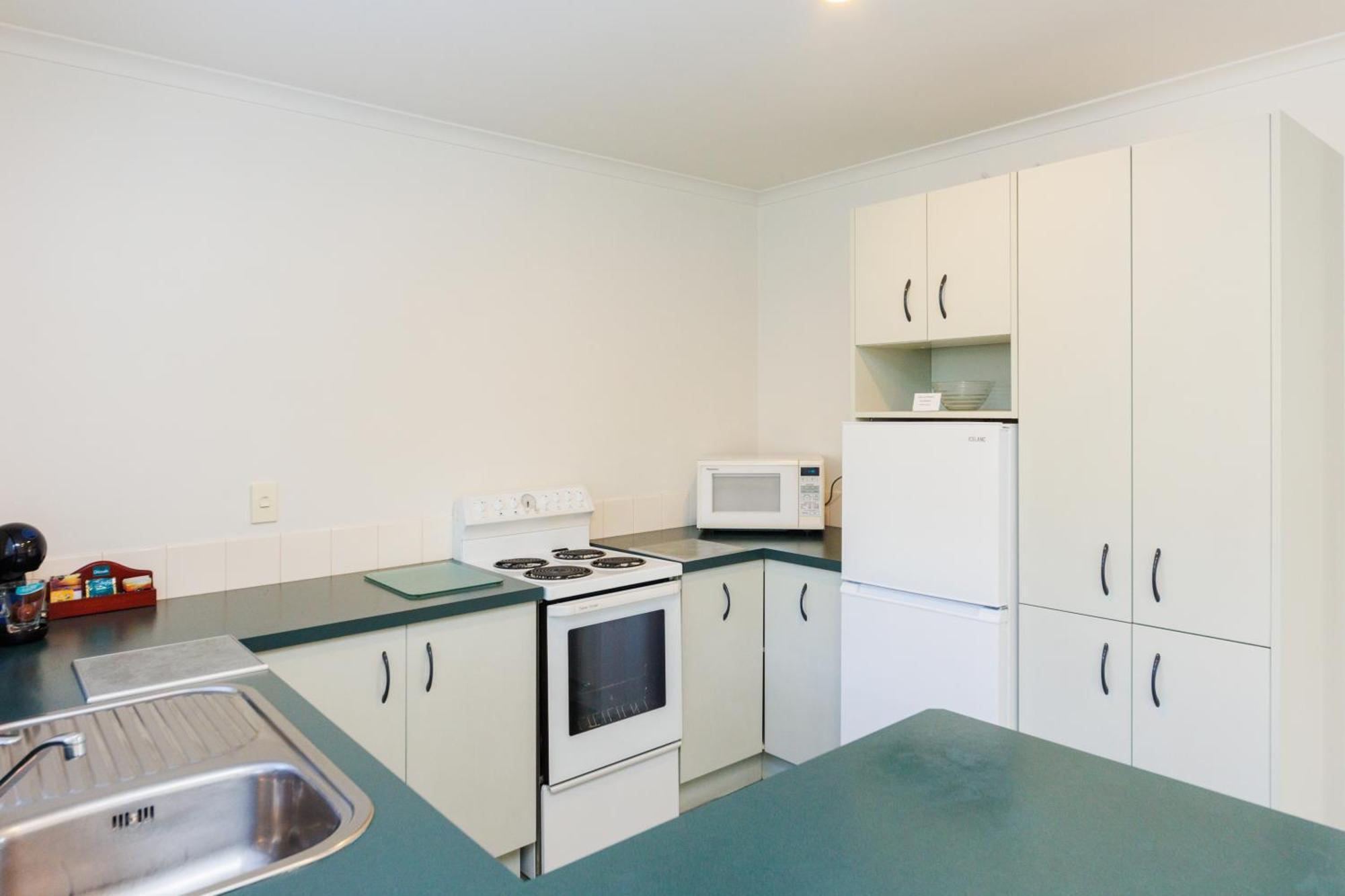 Motel Camelot Motor And Conference Centre 4*