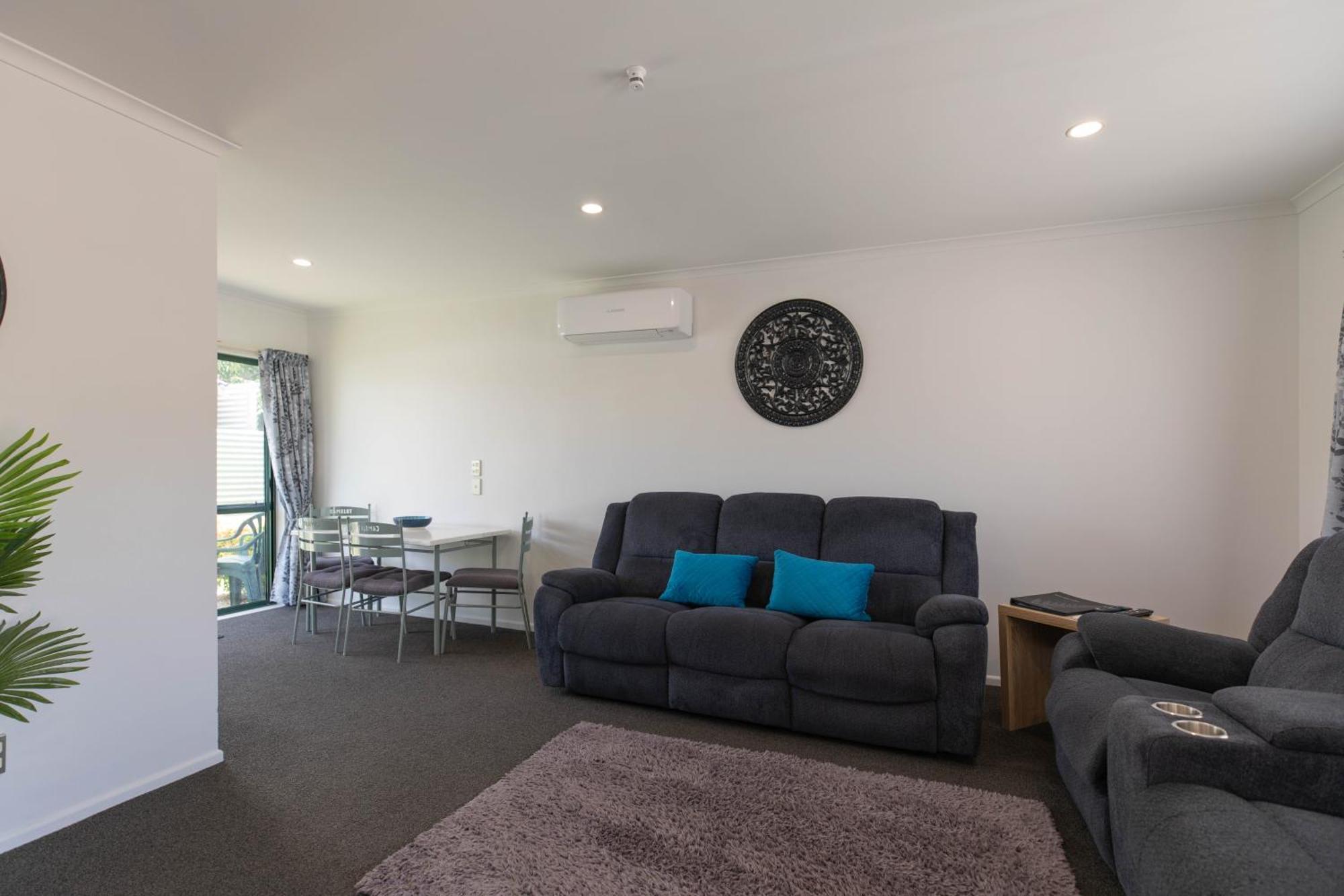Camelot Motor And Conference Centre Motel Palmerston North